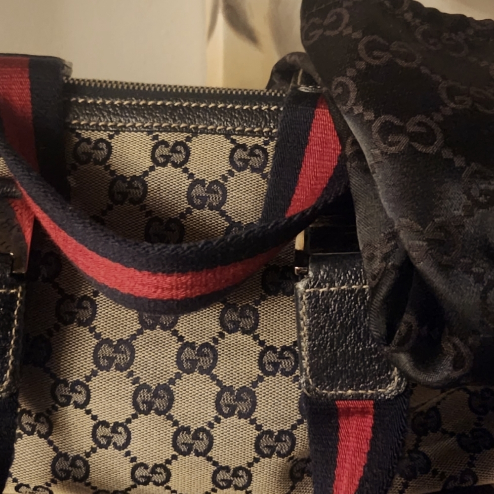 Gucci Sherry Line Hand Bag - Picture 6 of 16